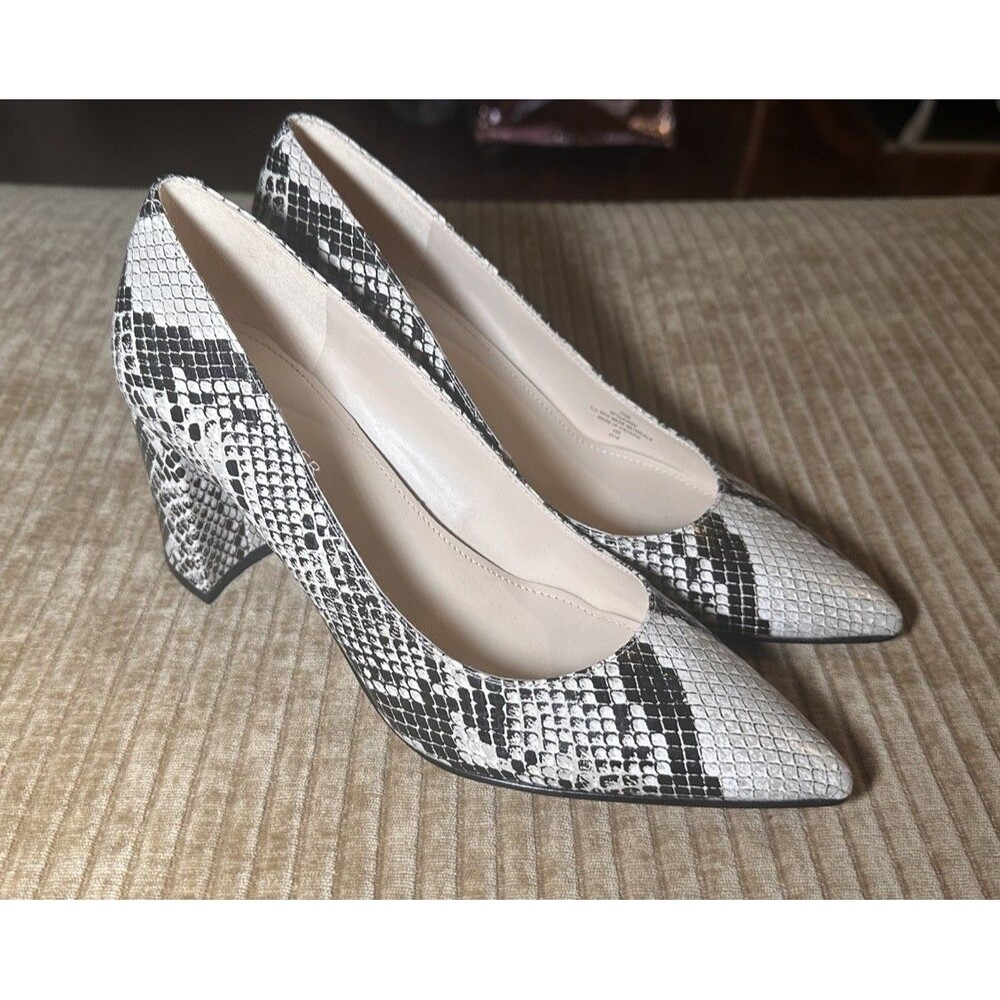 Marc Fisher Womens 7.5 Faux Snake Skin High Heels Pointed Toe Block